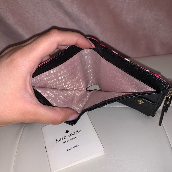 Kate Spade Wallet - Picture 4 of 4